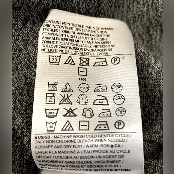 Banana Republic Long Cardigan w/ Pockets - Picture 12 of 15